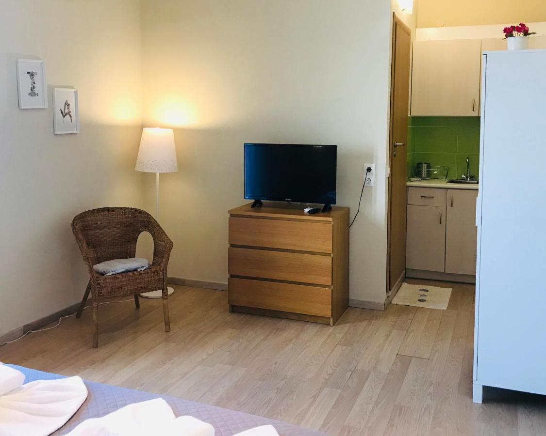 Kappa & Lamda Apartments Roda  Eksteriør billede